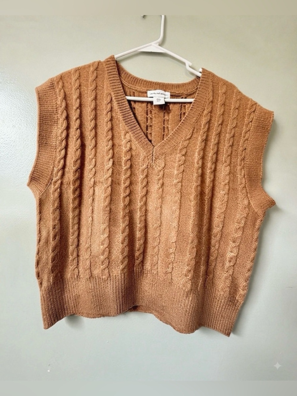 Cupcakes and Cashmere Tan Cable Knit Sweater Vest, Size M